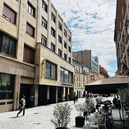 Revon Art-deco Laurinska, Parking Options Old Town Apartment