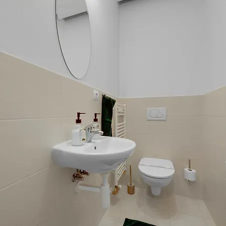 Revon Art-deco Old Town Apartman *