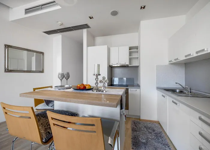 Revon Art-deco Old Town Apartman Pozsony